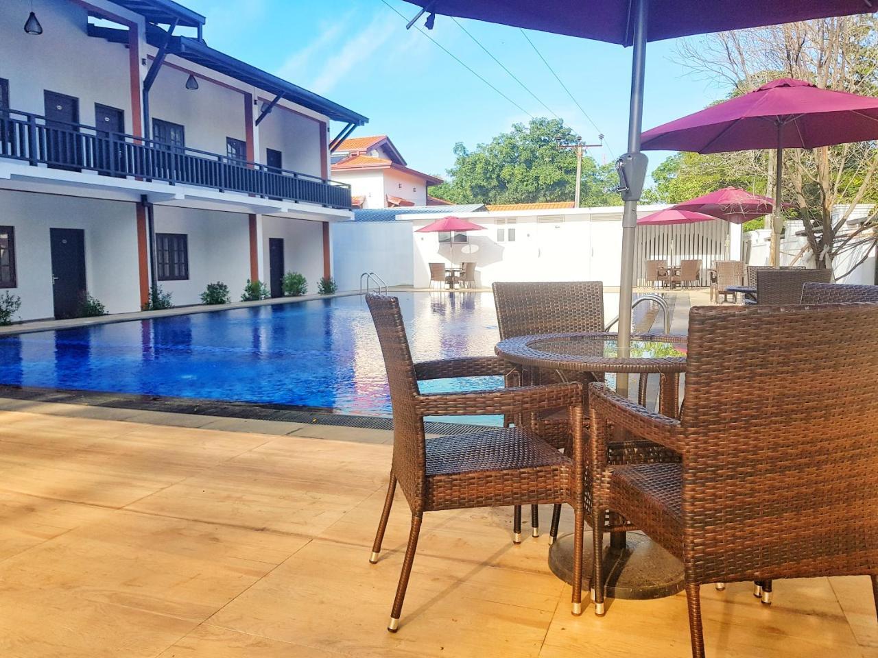 Livinya Holiday Resort Kataragama Extérieur photo